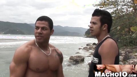 MachoIO.com - Muscular gay latino pounding slim guys asshole bareback hard