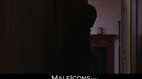 MaleIcons.com - Andrew's aggressive ass slamming leading to an explosive orgasm