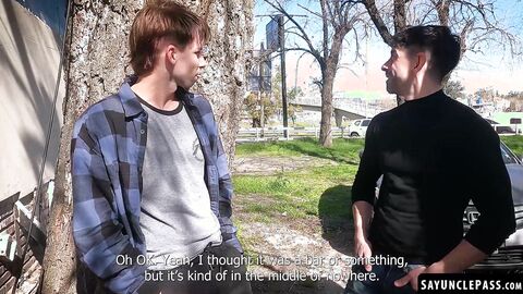 Driver Victorino Stone fucks Lorenzo August while waiting for the tow