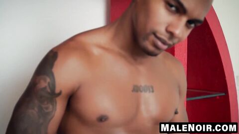 MaleNoir.com - Jacen Zhu's solo choking his dick to cumshot