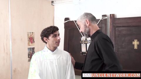 SayUncleNetwork.com - Religious daddy enjoys twink's mouth before barebacking him har
