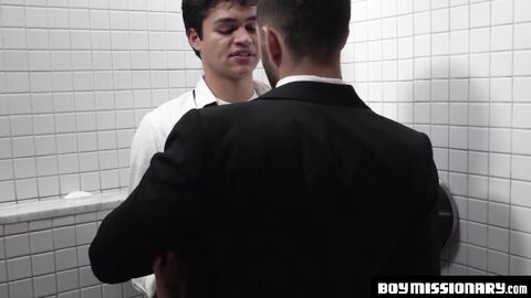 BoyMissionary.com - Bathroom hookup of two horny Mormon twinks