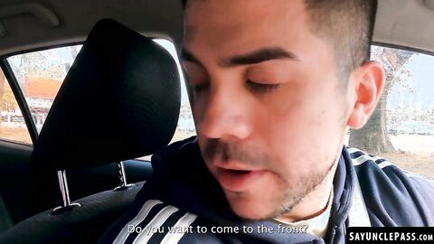 Uriel Simon pays Fer Froma with his ass and a blowjob for a ride