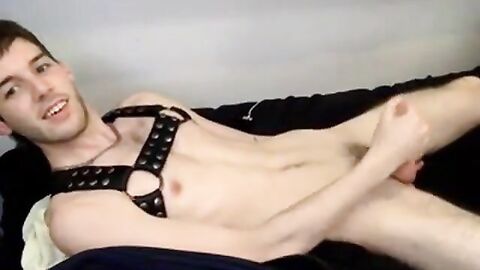 Amateur Twink Wanks on Webcam