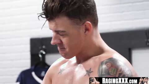 RagingXXX.com - Luca Del Rey submits to JJ Knight's dominant shaved cock in the locke