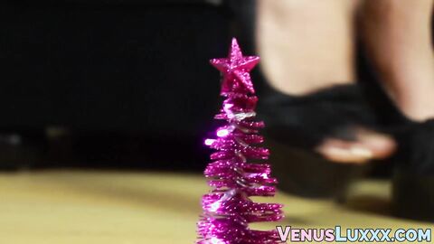Ladyboy inserts Christmas tree before cumshot masturbation