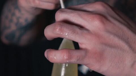 KawasakiYoshi.com - Yoshi Kawasaki drinks and douses himself with piss in extreme pla