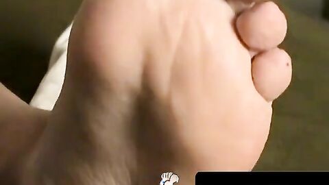 ToesXXX.com - Athletic jock Gregory's throbbing dick solo masturbation