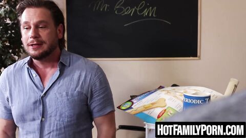 HotFamilyPorn.com - Stepdad Hans Berlin bangs me hardcore before college