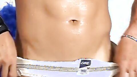 BangBangXXX.com - Solo Latin muscle man stroking while flexing his toned body