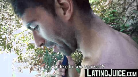 Horny dude Ariel kneels to gobble the sexy man cleaning the pool