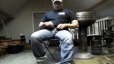 Big-Cock Farmer Daddy Jerks Off