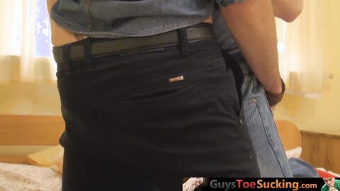 GuysToeSucking.com - Feet licking twinks Paul and Tar swap BJs before drilling with p