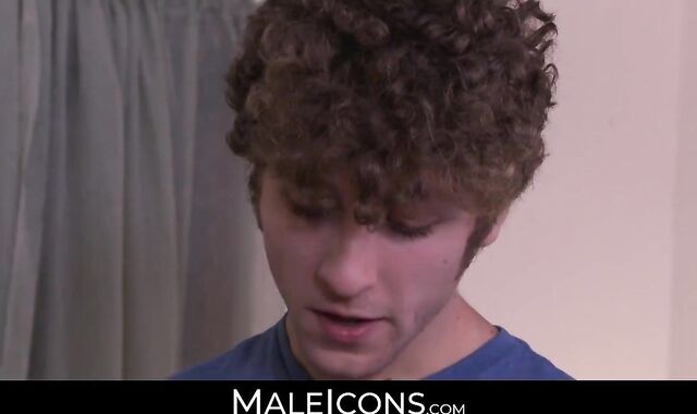 MaleIcons.com - Fit guy's massive anal invasion railing a sexy willing ass dude