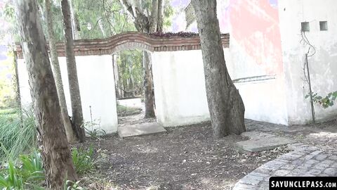 Glenn Hut and Frank Bauer take a break to release their lust