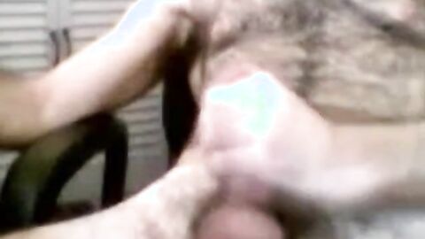 Hairy Daddy Bear Jacks Off on Cam
