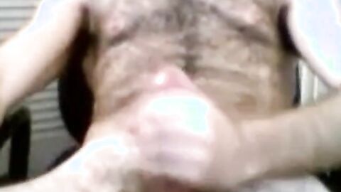 Hairy Daddy Bear Jacks Off on Cam