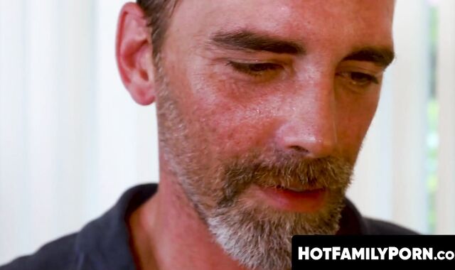 HotFamilyPorn.com - Bisexual stepdad Joe Parker seduces twink stepson Jacob Wolf and