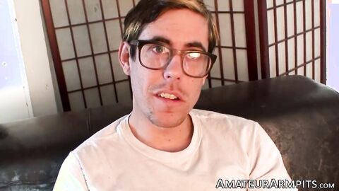 Blond Richie Jacquelette jizzes on his hairy stomach after masturbating