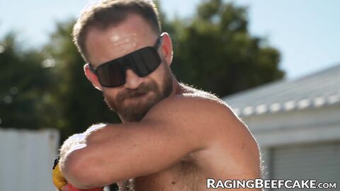 Construction hunks Drew Valentino and Bruce Jones breed outdoor