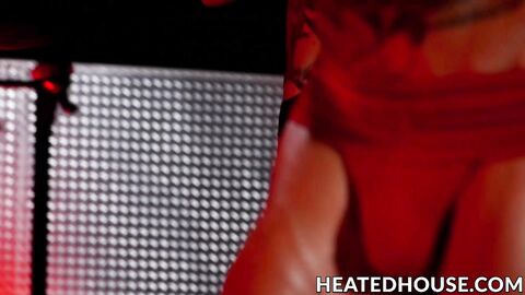 Skinny jock Vincent OReilly is bareback trained by muscular Joel Hart