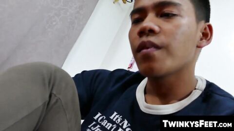 TwinkysFeet.com - Asian dude plays with his cock and worships his feet too and stroke