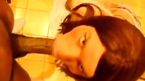 Crossdresser Fun with Amateur Man