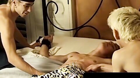 ToesXXX.com - BDSM twinks Evan Heinze and Ian Madrox's tickle tease and masturbation