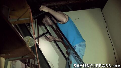 Streamer Donovin Rece got his ass fucked and stretched by horny men