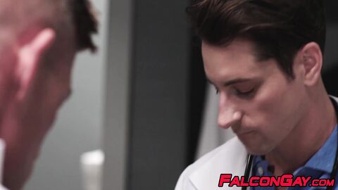 Hung jock Drake Von and muscled Bruce Beckham slam Taylor Reign