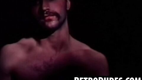 RetroDudes.com - Witness homo JD Slater in this intense jack off party scene that wil