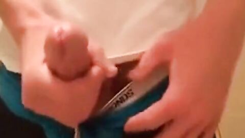 Twink ruins his orgasm after peehole play on webcam