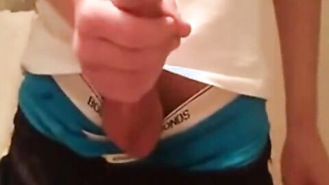 Twink ruins his orgasm after peehole play on webcam