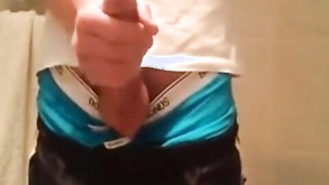 Twink ruins his orgasm after peehole play on webcam