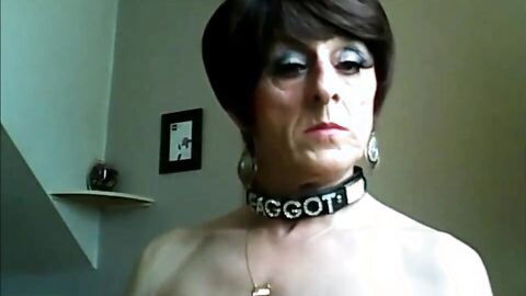 SISSY EVE'S ADULT TOY SHOW - amateur crossdresser webcam fun