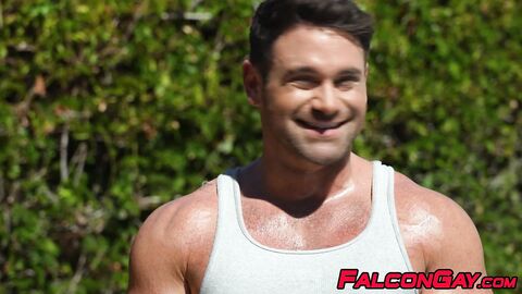 Beau Butler and Sean Xavier heat up with an outdoor flip fuck