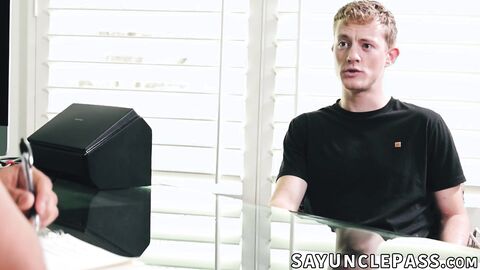 Aaron Allen got his ass stretched by his black therapist Tony Genius