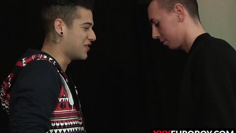 Tattooed Mickey Taylor rims and anal breeds bottom Riley Jordon