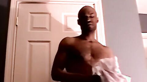 JoeSchmoeXXX.com - Cute ebony amateur blasting out a huge wave of spunk