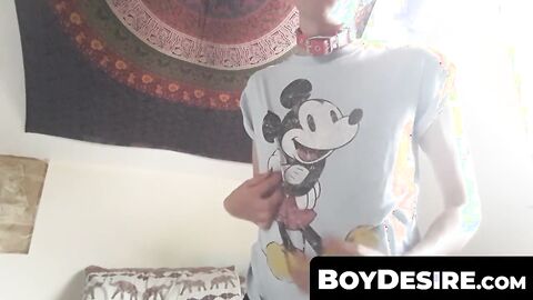 BoyDesire.com - Hung homosexual's solo ass stretch and jerk off