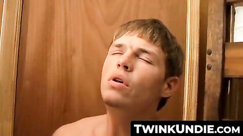 TwinkUndie.com - Jeremiah Johnson's white underwear cock stroking session