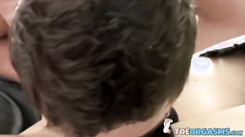 Hunky straight jock Mike Roberts is satisfied in this hot fuck before cum shot