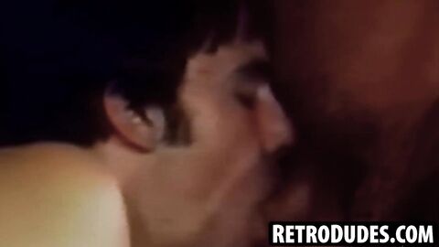 RetroDudes.com - Kinky Jeff Starr joins a group sex session filled with endless blowj