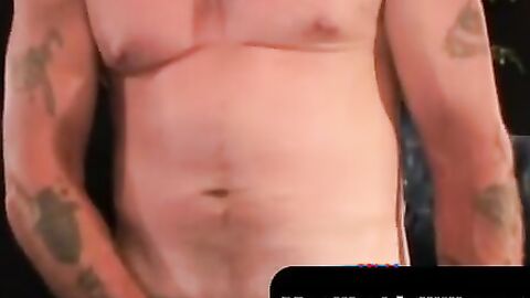 MenWorkinXXX.com - Massive cock hunk can't resist jerking off his thick shaft