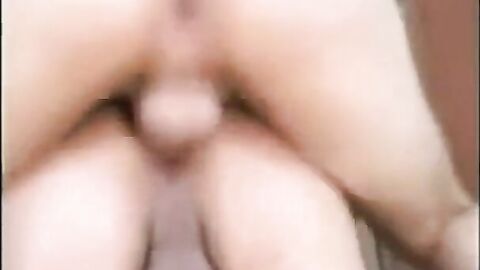 Bareback Amateur Takes Cream in His Ass