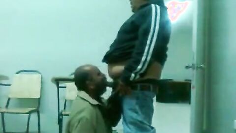 Fat Daddy Bear Sucks Chub