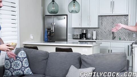 Bearded mature dude Gio Carrera banged by gay stepson Oliver Carter