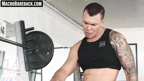 Gym ass plowing session of Xeus Rodriguez and Maxiniliano