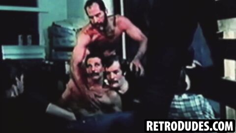 RetroDudes.com - Muscular retro hottie Rory gets fucked by mature dudes in an intense