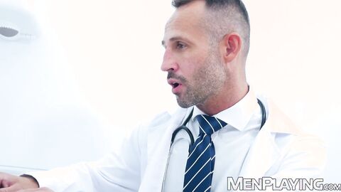 Handsome doctor Vadim Romanov anal and raw breeds Manuel Reyes